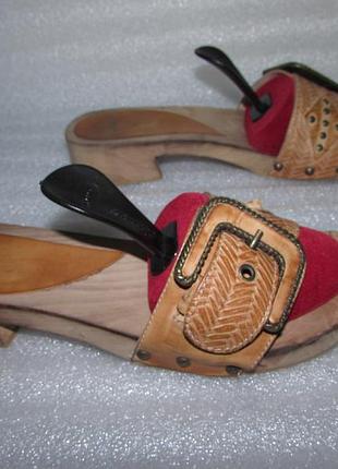 Зручні шкіряні шльопанці ~clarks~ італія р 37