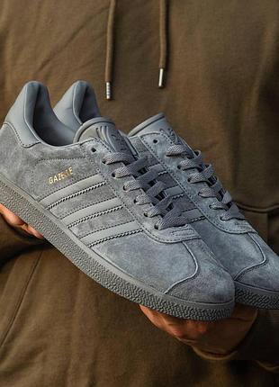 Чоловічі сірі кросівки adidas gazelle all grey х адідас газель 41