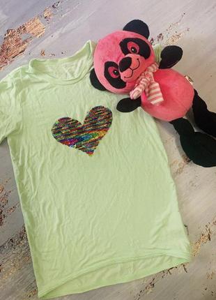 Шикарна футболка