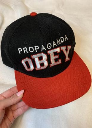 Кепка з прямим козирком / реперка