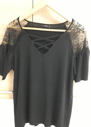 Shein
42/xl/50
стильная черная хлопковая женская блуза с ажурными вставками на рукавах
идеальное состояние