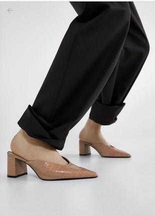 Модные туфли-мюли zara