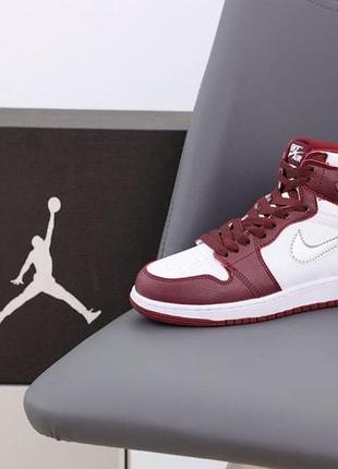 Женские кроссовки nike air jordan 1 high для женщин кожаные удобные кроссы найк аир джордан