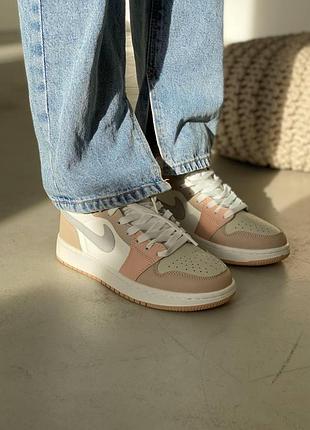 Женские кроссовки nike air jordan 1 high для женщин белые-розовые удобные кожаные кроссы найк аир джордан 38