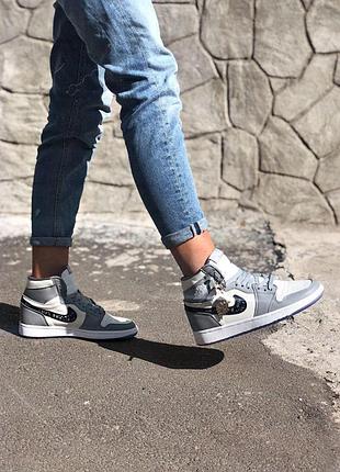 Женские кроссовки nike air jordan 1 high, комфортные и трендовые кроссы для стильных образов 46
