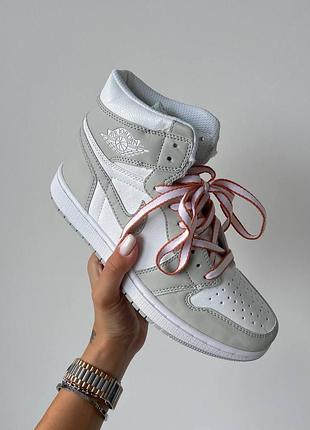 Женские кроссовки nike air jordan 1 high для женщин белые-серые удобные кожаные кроссы найк аир джордан 37