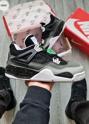 Чоловічі кросівки nike air jordan 4 retro чорні, кросівки для вуличного стилю джордан 4 black