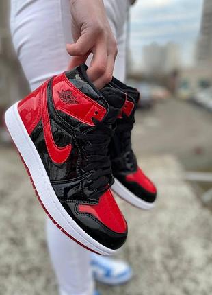 Жіночі кросівки nike air jordan 1 high для жінок чорні-червоні зручні шкіряні кроси найк аір джордан