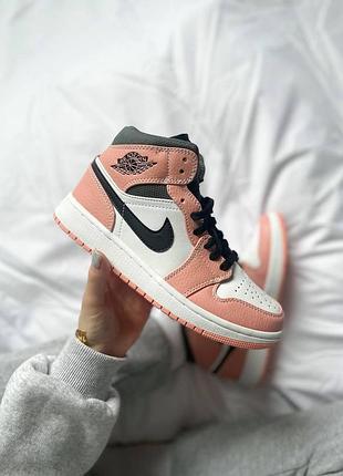 Женские кроссовки nike jordan 1 high розовые, яркие и удобные кожаные кроссы найк джордан 38