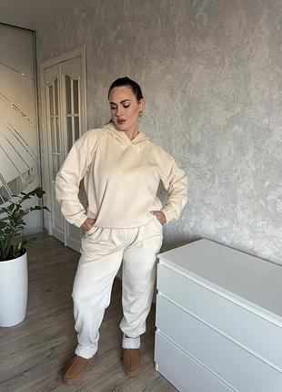 Женский велюровый костюм утепленный молочный, 52/54