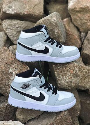 Стильные женские кроссовки nike air jordan 1 high grey, кожаные найк 43