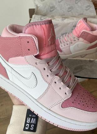 Кроссы найк аир джордан для женщин белые-розовые женские кроссовки nike air jordan 1 high удобные кожаные 37