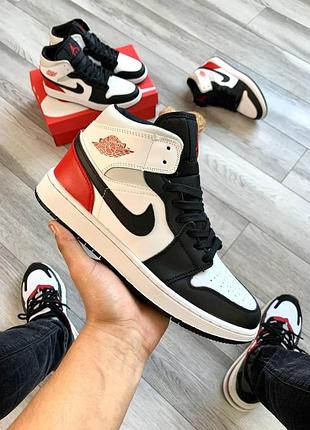 Кросівки nike air jordan 1 high для чоловіків зручні шкіра чорно-білі 44