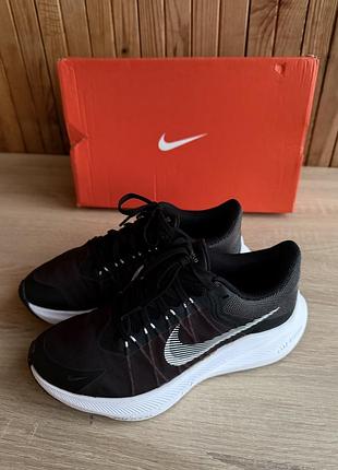 Nike nike zoom winflo 8 чорні кросівки 36.5 розмір (стан нових)