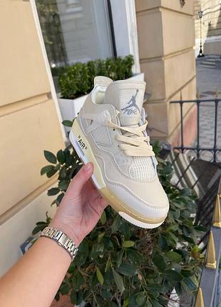 Легендарні жіночі кросівки nike air jordan retro 4 комфортні та стильні найк