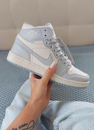 Жіночі шкіряні кросівки nike air jordan 1 high блакитні, трендові та стильні кроси найк 38