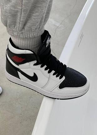 Женские кожаные кроссовки nike air jordan 1 high черные и белые, комфортные и элегантные найк