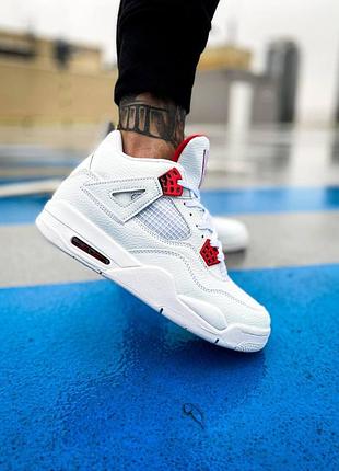 Чоловічі кросівки nike air jordan 4 retro metallic red культові та стильні джордан 4 білі