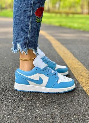 : женские кроссовки nike air jordan low бело-голубые кожаные стильные удобные повседневные для женщин найк