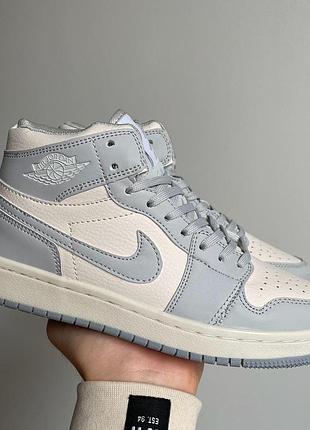 Женские кожаные кроссовки nike air jordan 1 high голубые, стильные и комфортные кроссы найк 41