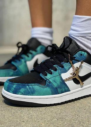 Жіночі кросівки nike air jordan low шкіряні зручні повсякденні кроси найк аір джордан лоу для жінок