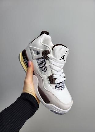 Жіночі кросівки nike air jordan retro 4 кроси найк для жінок зручні білі шкіряні повсякденні найки