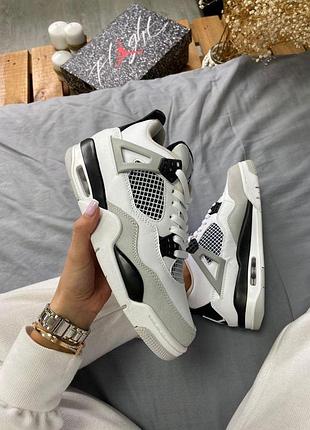 Женские кроссовки nike air jordan retro 4 серые удобные стильные для женщин 45