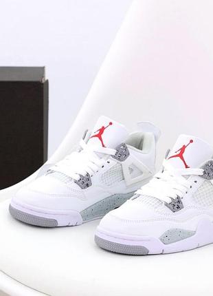 Чоловічі кросівки nike air jordan 4 retro білі преміальні та якісні кроси джордан 4 white