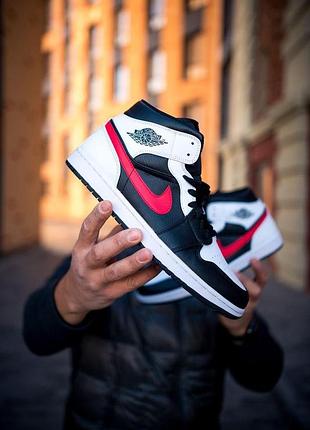 Чоловічі кросівки nike air jordan 1 high чорно-білі для чоловіків найк джордани шкіряні стильні з високим берце 44
