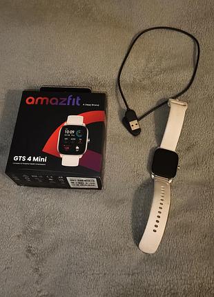 Смарт-годинник amazfit gts 4 mini moonlight white
