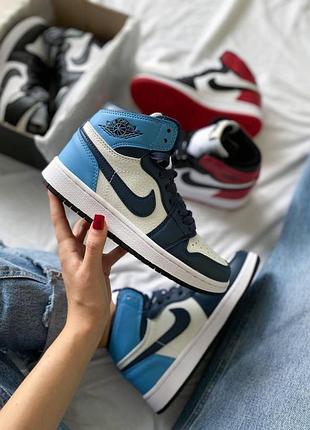 Жіночі кросівки nike air jordan 1 high для жінок білі-блакитні зручні шкіряні кроси найк аір джордан