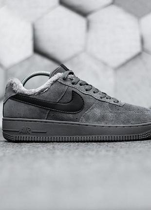 Мужские кроссовки nike air force 1, серые зимние замша, теплые для зимы, найк аир форс 1