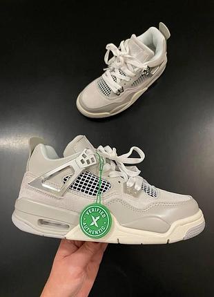 Женские кроссовки nike air jordan retro 4 кроссы найк для женщин удобные кожанные белые повседневные 37