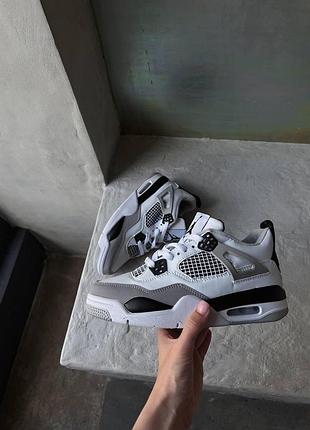 Женские кроссовки nike air jordan retro 4 кроссы найк удобные для женщин кожанные белые повседневные 42