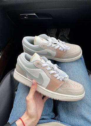 Бело-серые кожаные женские кроссовки nike air jordan low стильные удобные повседневные для женщин найк джорда 39