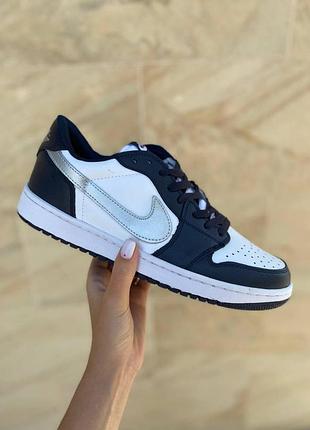 Кроси для чоловіків nike air jordan low білі шкіра повсякденні найк зручні