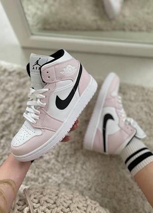 Женские кроссовки nike air jordan 1 high для женщин черно-белые удобные повседневные кроссы найк аир джордан 41