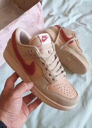 Женские кроссовки nike sb dunk low розовые, элегантность и комфорт в одном дизайне найк сб данк лоу 41