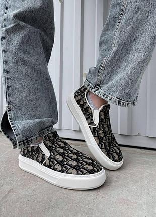 Женские кроссовки dior slip-on beige/black диор для женщин стильные удобные 38