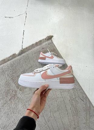 Білі шкіряні кросівки nike air force shadow для жінок стильні та зручні на кожен день