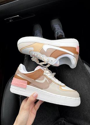 Білі жіночі шкіряні кросівки nike air force shadow зручні найк