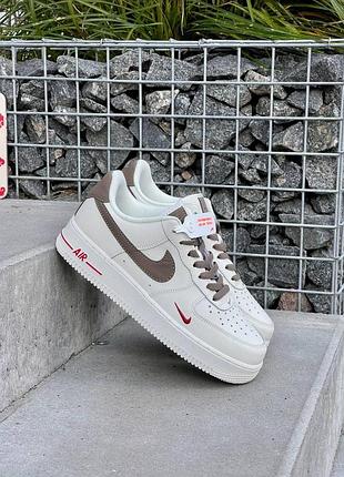 Женские кроссовки nike air force 1 low белые кожаные найк для прогулок и спорта 43