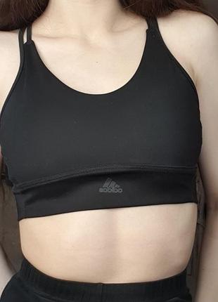 Спортивний жіночий топ adidas