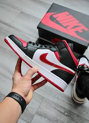 Кроси nike air jordan 1 high для чоловіків зручні чорні-білі шкіра найк повсякденні