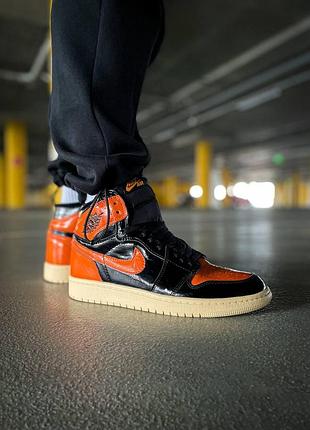 Мужские кроссовки nike air jordan 1 high черно-красные кожаные для мужчин джорданы стильные удобные