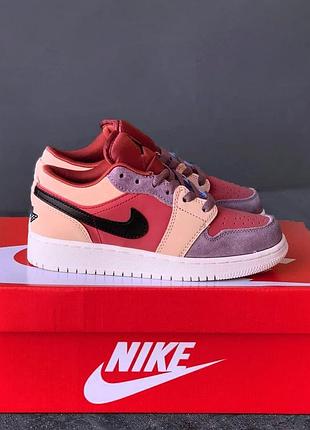 Жіночі кросівки nike air jordan low рожеві зручні стильні шкіряні повсякденні для жінок найк джордан