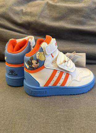 Дитячі кросівки, черевики для хлопчика adidas