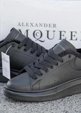 Кросівки чоловічі на хутрі alexander mcqueen 2022 — чорний