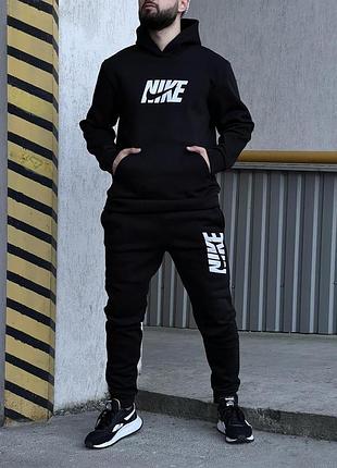 Чоловічий спортивний костюм nike чорний