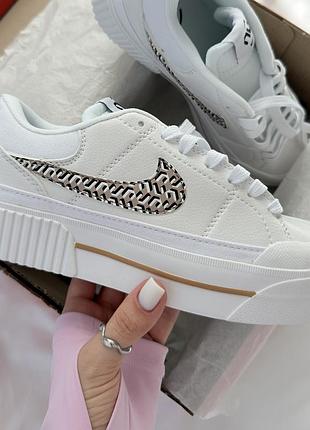Кросівки nike court legacy брендовий стиль з ціною на 40% нижче. дефекти на фото. 39й.